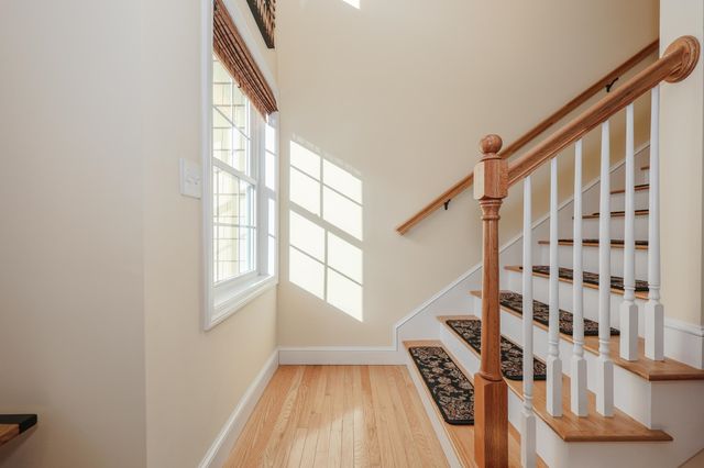 11 Rockingham Rd Apt H, Auburn, NH 03032