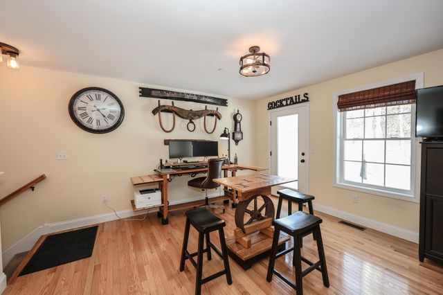 11 Rockingham Rd Apt H, Auburn, NH 03032