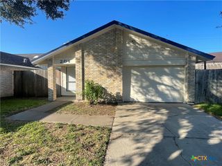 204 Rattan Drive, Victoria, TX 77901