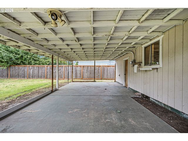 3375 ELMIRA Rd, Eugene, OR 97402