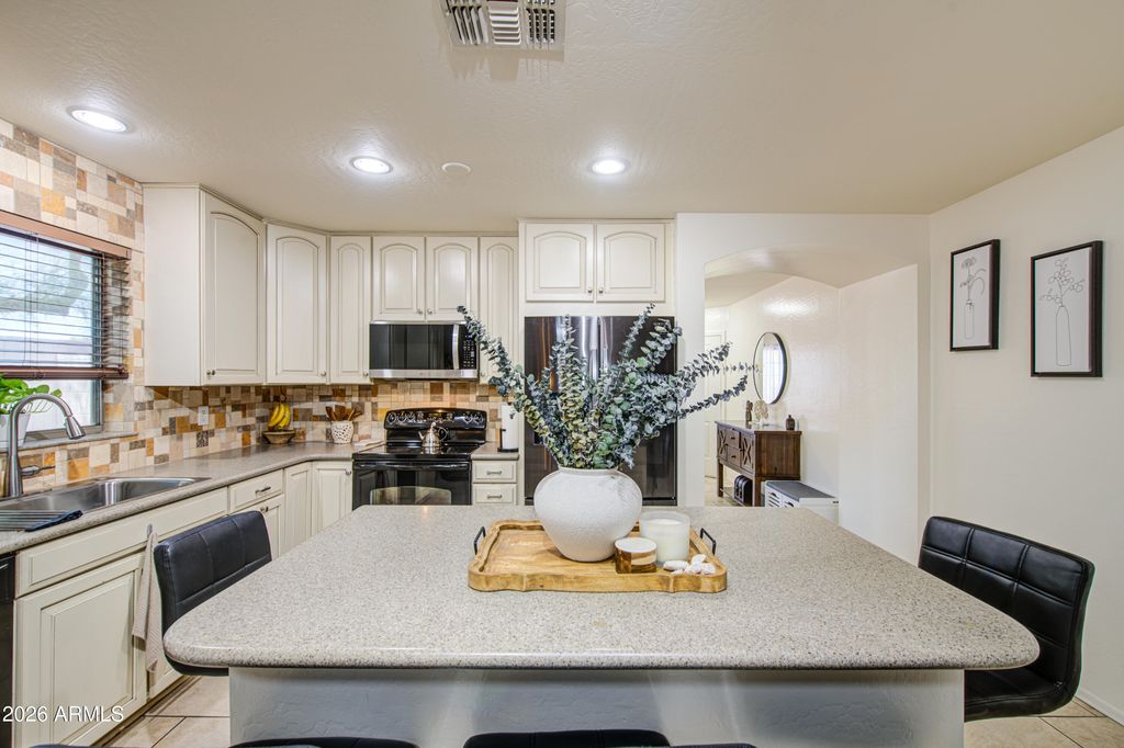 349 W SETTLERS Trail, Casa Grande, AZ 85122 — photo 5