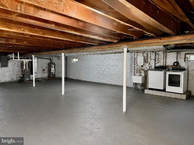 135 S MAIN ST, Barnegat, NJ 08005