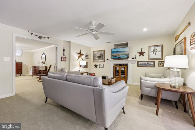 15972 KENSINGTON PL, Dumfries, VA 22025