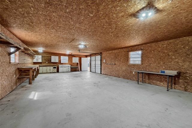 268 Roland Road, Whitesboro, TX 76273