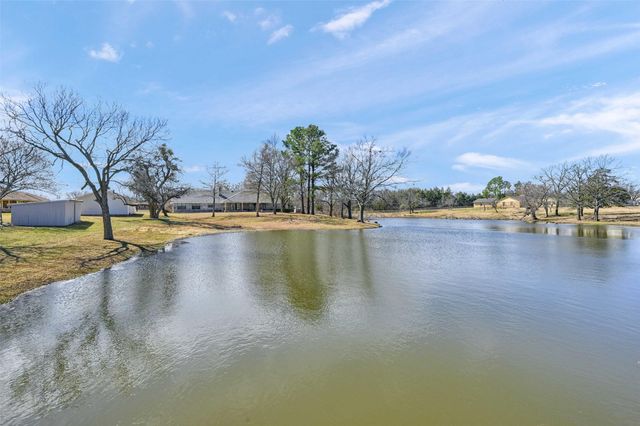 268 Roland Road, Whitesboro, TX 76273
