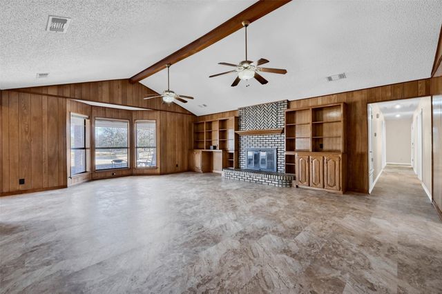 268 Roland Road, Whitesboro, TX 76273