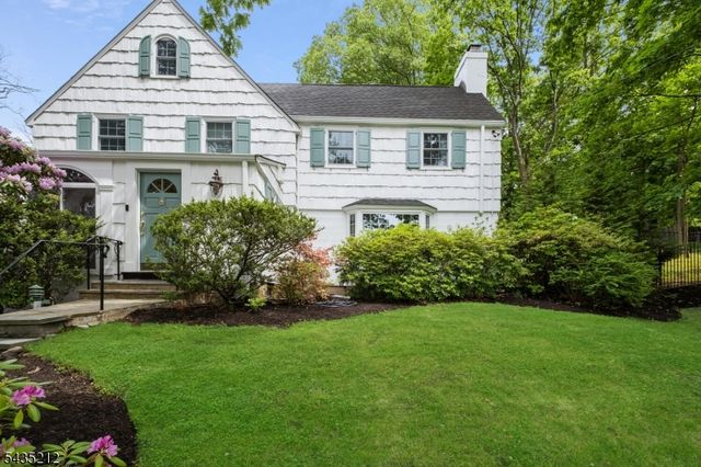 15 Afterglow Ave, Verona Twp., NJ 07044