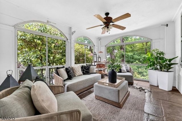 15 Afterglow Ave, Verona Twp., NJ 07044