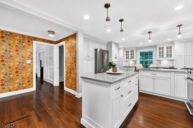 15 Afterglow Ave, Verona Twp., NJ 07044