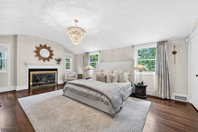 15 Afterglow Ave, Verona Twp., NJ 07044