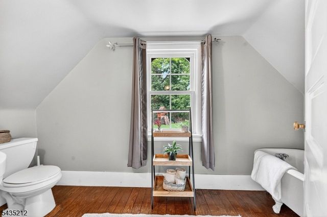 15 Afterglow Ave, Verona Twp., NJ 07044