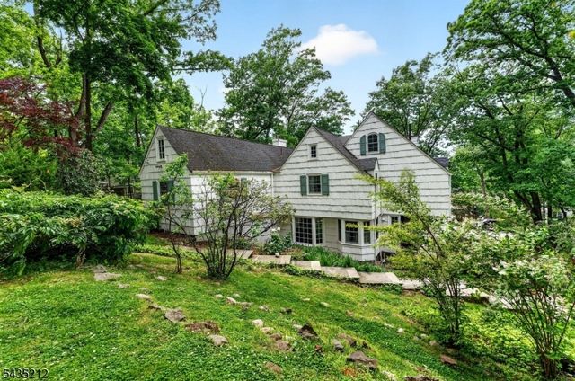 15 Afterglow Ave, Verona Twp., NJ 07044