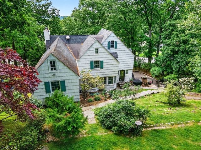 15 Afterglow Ave, Verona Twp., NJ 07044