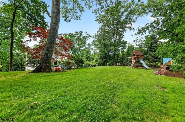 15 Afterglow Ave, Verona Twp., NJ 07044