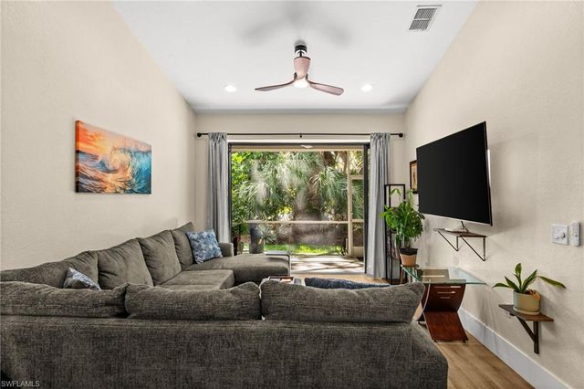 7595 Meadow Lakes DR 502, Naples, FL 34104