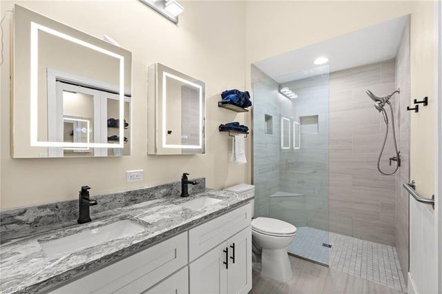 7595 Meadow Lakes DR 502, Naples, FL 34104