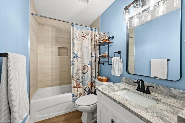 7595 Meadow Lakes DR 502, Naples, FL 34104