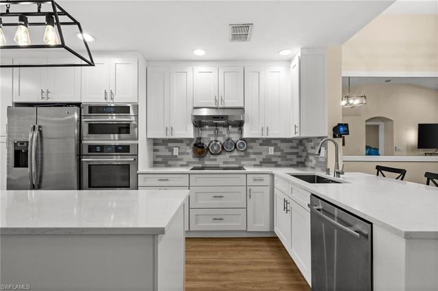 7595 Meadow Lakes DR 502, Naples, FL 34104