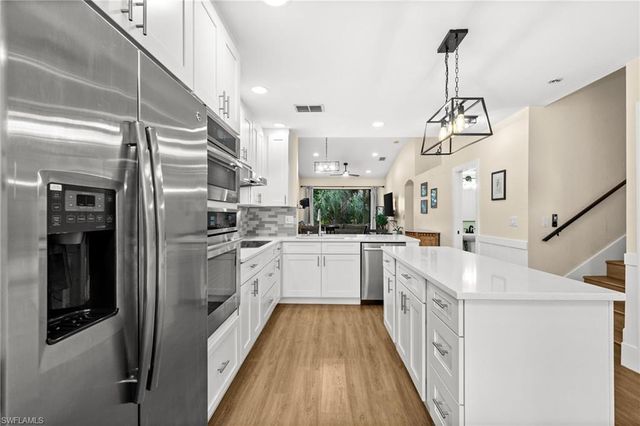 7595 Meadow Lakes DR 502, Naples, FL 34104