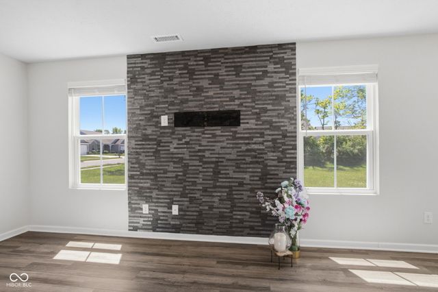 9760 Oakgrove Drive, Pendleton, IN 46064