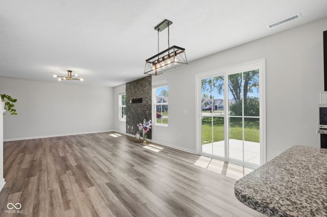 9760 Oakgrove Drive, Pendleton, IN 46064