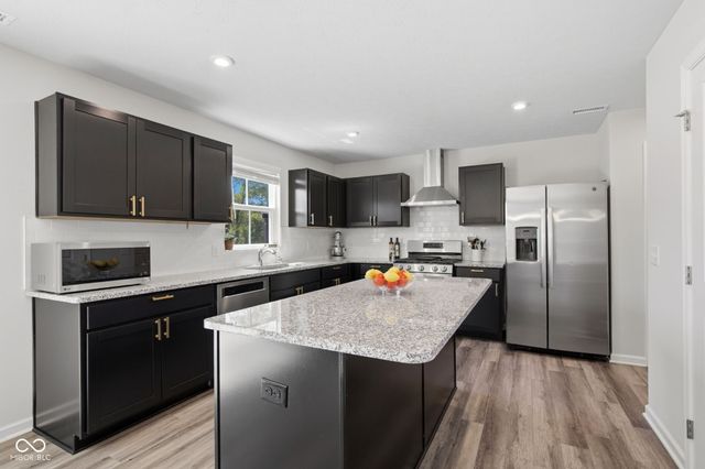 9760 Oakgrove Drive, Pendleton, IN 46064
