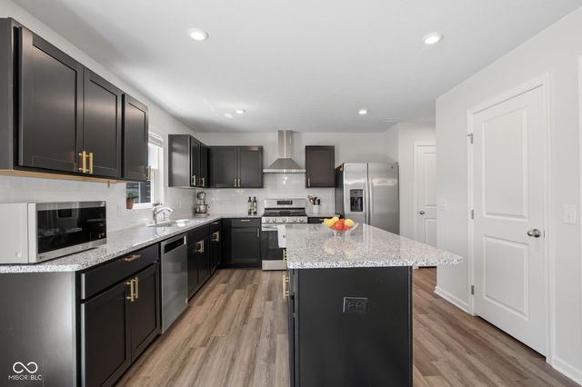 9760 Oakgrove Drive, Pendleton, IN 46064