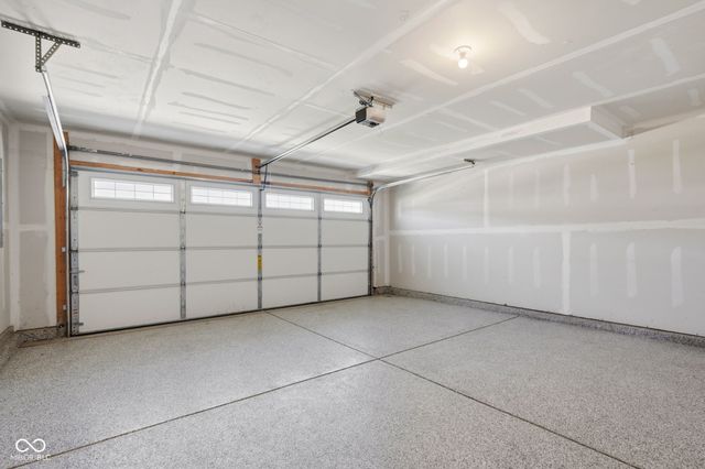 9760 Oakgrove Drive, Pendleton, IN 46064