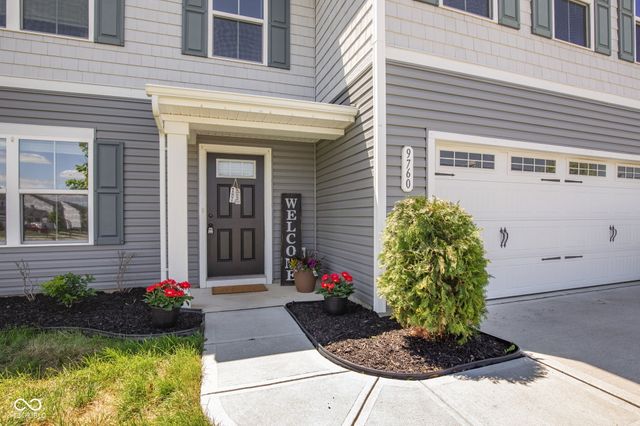 9760 Oakgrove Drive, Pendleton, IN 46064