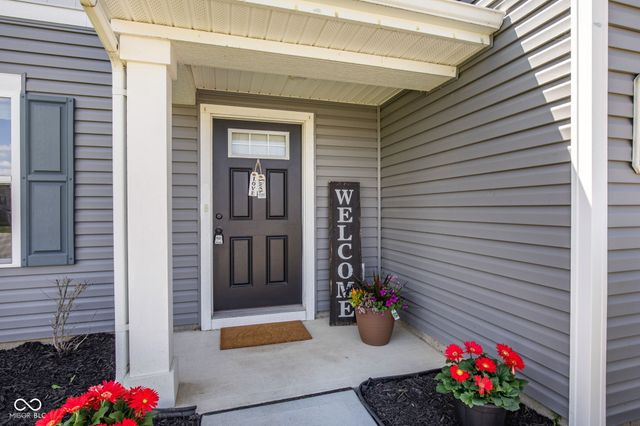 9760 Oakgrove Drive, Pendleton, IN 46064