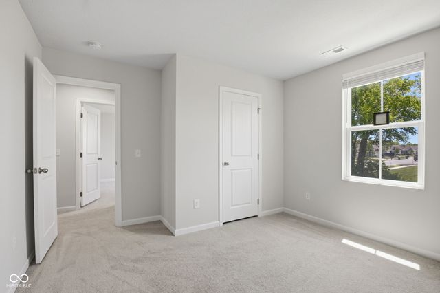 9760 Oakgrove Drive, Pendleton, IN 46064