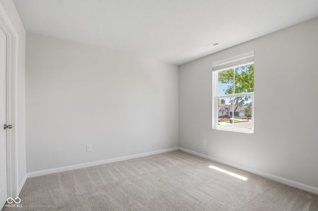 9760 Oakgrove Drive, Pendleton, IN 46064
