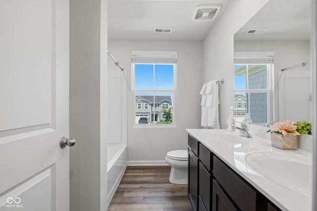 9760 Oakgrove Drive, Pendleton, IN 46064