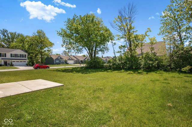 9760 Oakgrove Drive, Pendleton, IN 46064