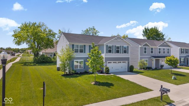 9760 Oakgrove Drive, Pendleton, IN 46064