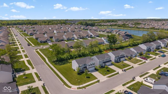 9760 Oakgrove Drive, Pendleton, IN 46064