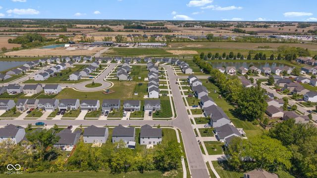 9760 Oakgrove Drive, Pendleton, IN 46064