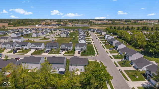 9760 Oakgrove Drive, Pendleton, IN 46064