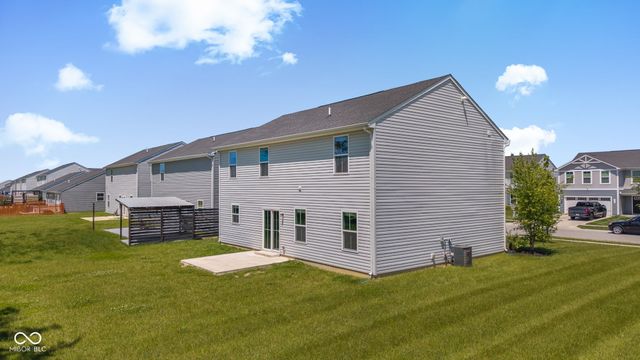 9760 Oakgrove Drive, Pendleton, IN 46064