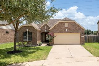 11306 E Lake Gables Drive, Richmond, TX 77406