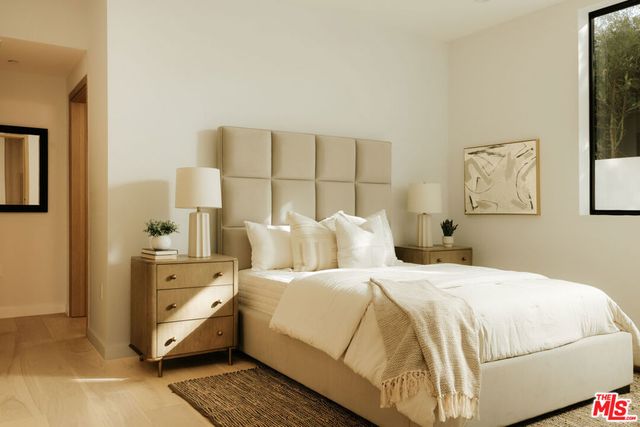 2919 Waverly Drive, Los Angeles, CA 90039