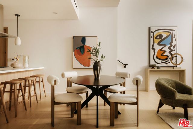 2919 Waverly Drive, Los Angeles, CA 90039