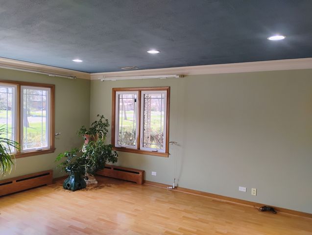 17w120 Woodland Avenue, Bensenville, IL 60106