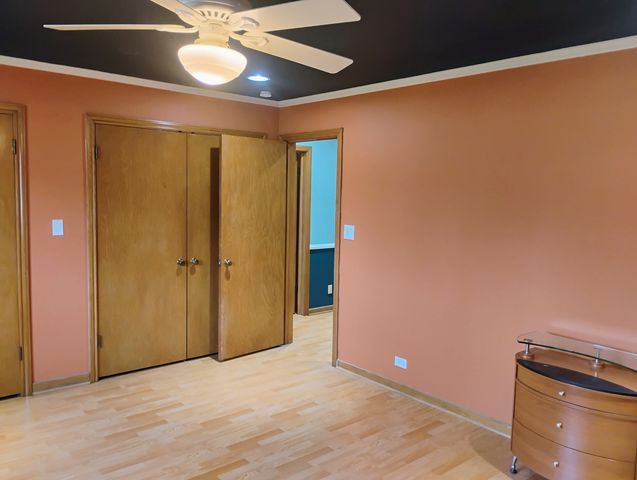 17w120 Woodland Avenue, Bensenville, IL 60106