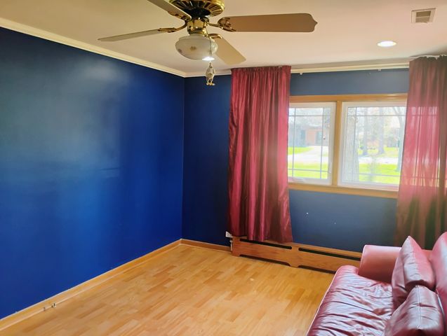 17w120 Woodland Avenue, Bensenville, IL 60106