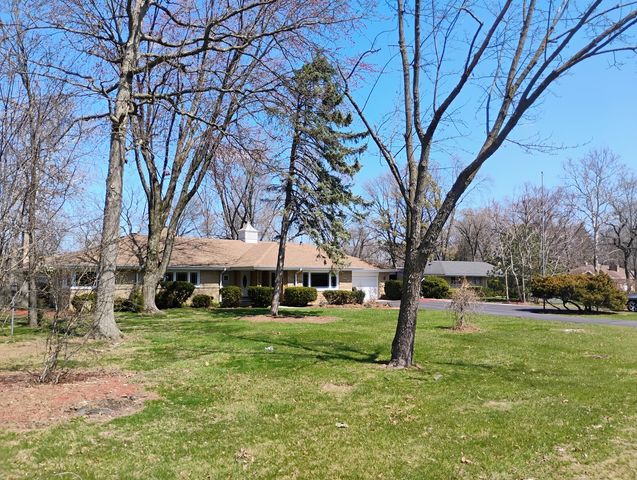 17w120 Woodland Avenue, Bensenville, IL 60106