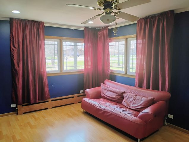 17w120 Woodland Avenue, Bensenville, IL 60106