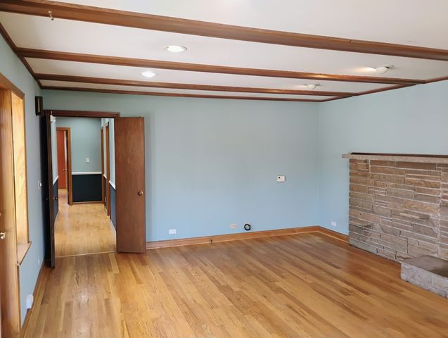 17w120 Woodland Avenue, Bensenville, IL 60106