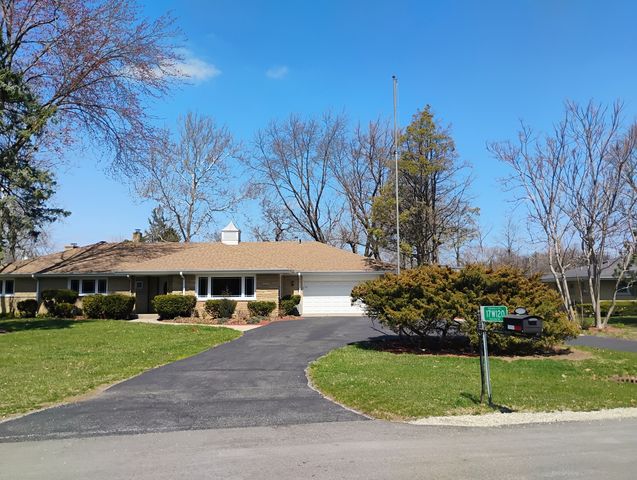 17w120 Woodland Avenue, Bensenville, IL 60106