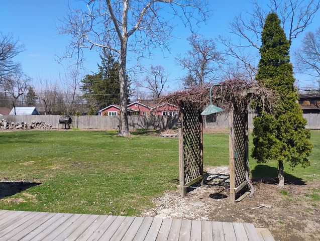 17w120 Woodland Avenue, Bensenville, IL 60106